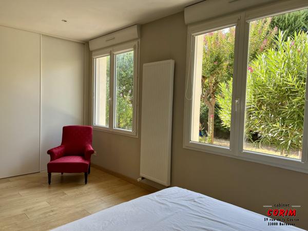 Echoppe meublée avec jardin et garage