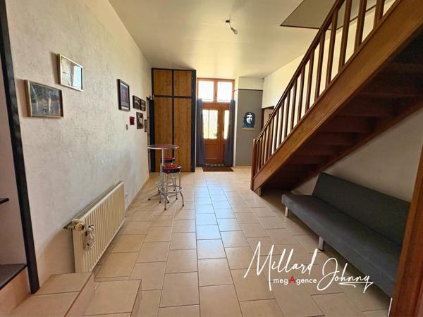 Maison à LE BREUIL, 71670 - 8 pièces 220m²