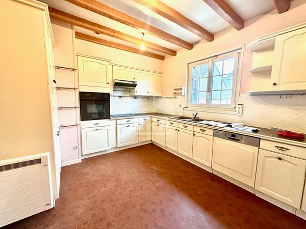 Maison 4 pièces de plain-pied sur sous sol complet à vendre à Bois-Guillaume