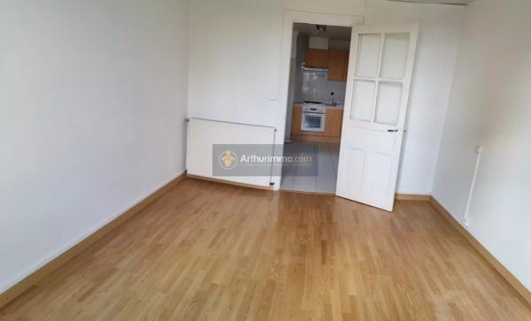 Location Appartement 3 pièces 53 m2 à Bordes