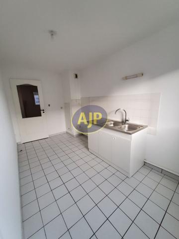 Location appartement Pontivy : 600 € - AJP Immobilier Pontivy