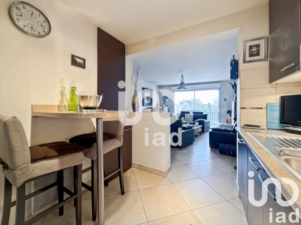 Appartement 3 pièces de 56 m² à Noisy-le-Grand (93160)