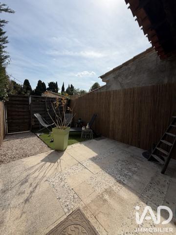 Maison à vendre 11 pièces 245 m² Eyguières