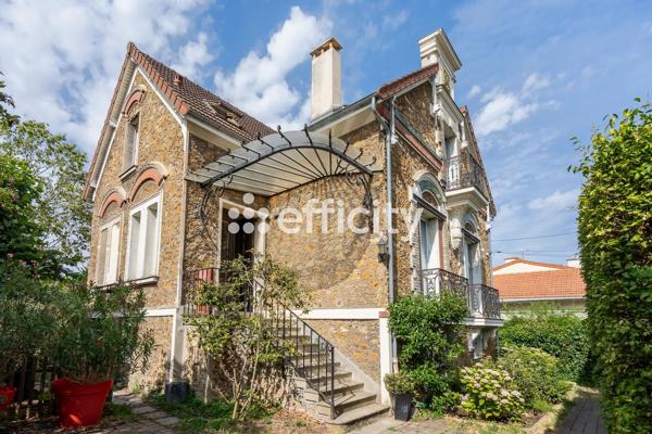 Maison
         4 pièces
        - 145 m² Exclusivité 520 000 € *