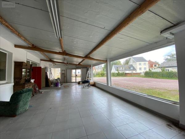 Local commercial à vendre à Saint-Sauveur-le-Vicomte dans la Manche (50390), ref : 50061-928945