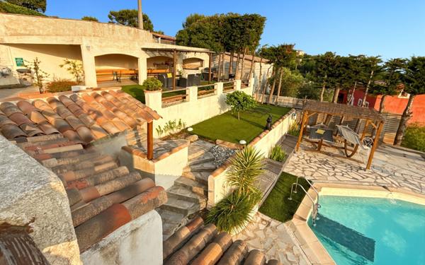 Maison à vendre    5 pièces • 170 m2 Saint-Martin-du-Var