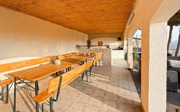 Maison à vendre    5 pièces • 170 m2 Saint-Martin-du-Var