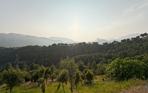 Maison à vendre    5 pièces • 170 m2 Saint-Martin-du-Var