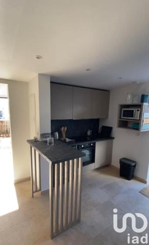 Maison d’architecte 6 pièces de 170 m² à Saint-Pierre (97410)