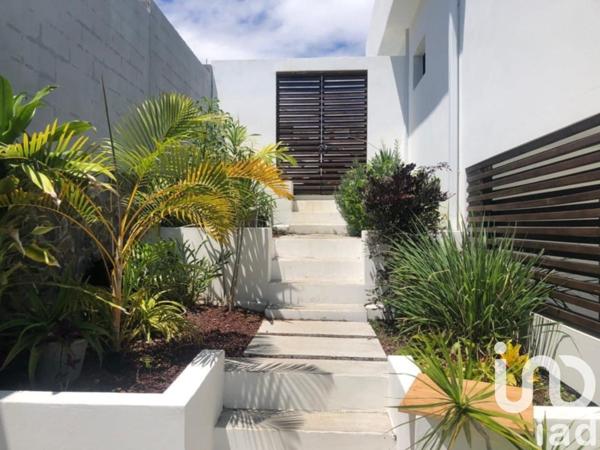 Maison d’architecte 6 pièces de 170 m² à Saint-Pierre (97410)