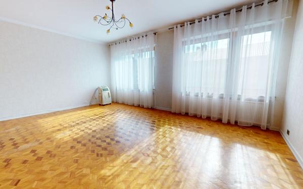 Maison à vendre    5 pièces •  Yutz