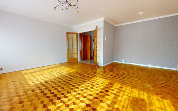 Maison à vendre    5 pièces •  Yutz