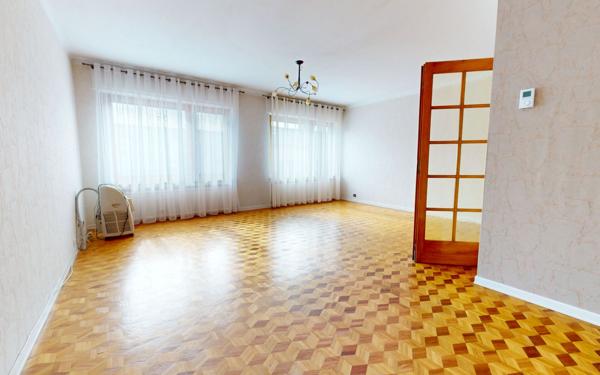 Maison à vendre    5 pièces •  Yutz