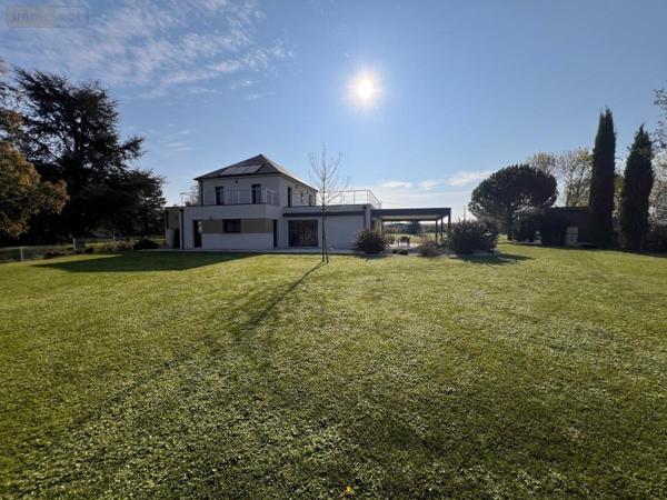 Maison à vendre à Gennes dans le Maine-et-Loire (49350), ref : 49107-1144