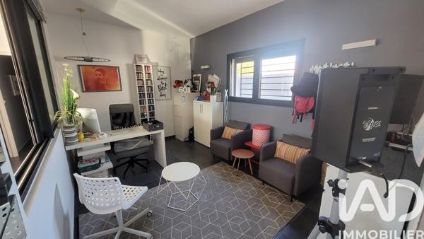 Maison à vendre 5 pièces 168 m² Morières-lès-Avignon