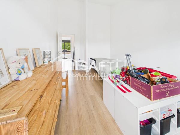 ? Élégante maison de caractère avec piscine et jardin – un parfait équilibre entre authenticité et modernité ?