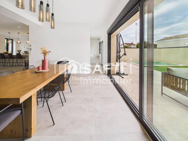 ? Élégante maison de caractère avec piscine et jardin – un parfait équilibre entre authenticité et modernité ?