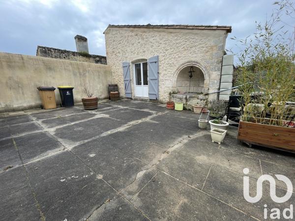 Maison 8 pièces de 242 m² à Blaye (33390)