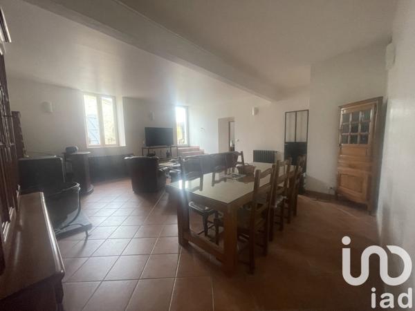 Maison 8 pièces de 242 m² à Blaye (33390)