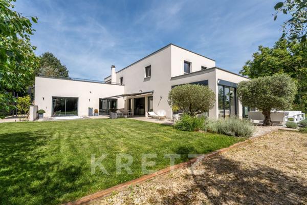 Élégance contemporaine de 311 m² dans cadre bucolique