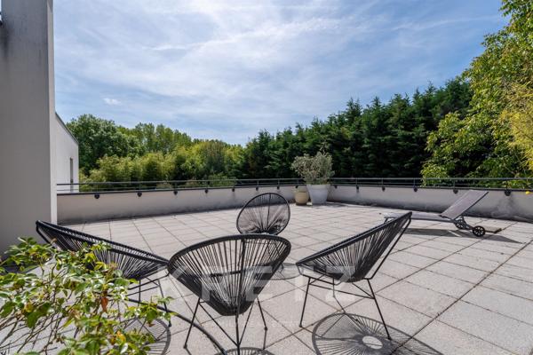 Élégance contemporaine de 311 m² dans cadre bucolique