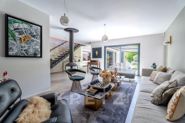 Élégance contemporaine de 311 m² dans cadre bucolique
