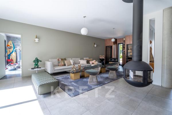 Élégance contemporaine de 311 m² dans cadre bucolique
