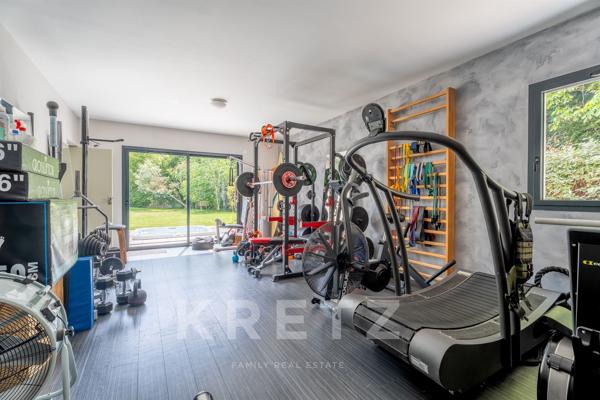 Élégance contemporaine de 311 m² dans cadre bucolique