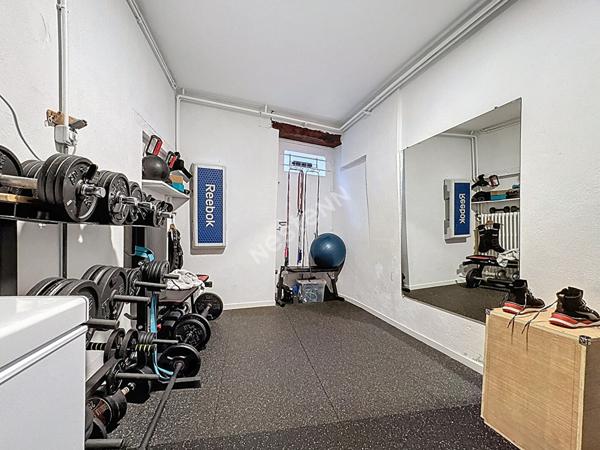 Maison à vendre dans le centre historique d'Ancenis - 3 chambres, bureau, garage et annexe.