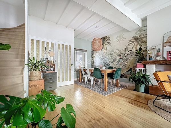 Maison à vendre dans le centre historique d'Ancenis - 3 chambres, bureau, garage et annexe.