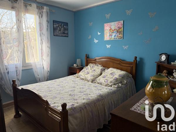 Maison 4 pièces de 90 m² à Sorgues (84700)