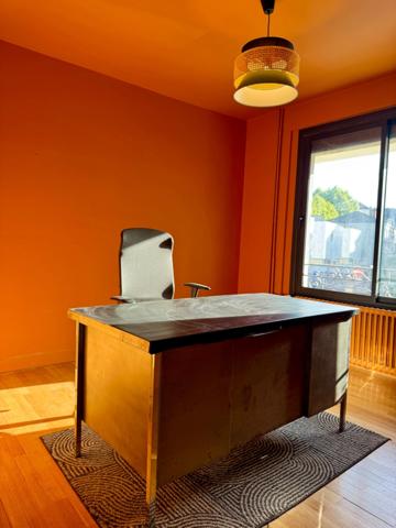 PÉRIGUEUX – CLOS-CHASSAING – MAISON DE CARACTÈRE 179 M² – 6chbres– PISCINE CHAUFFÉE – GARAGE