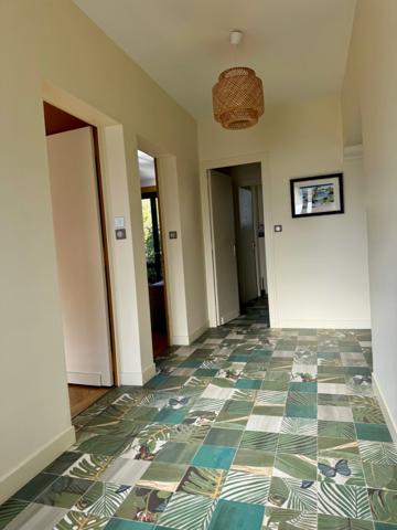 PÉRIGUEUX – CLOS-CHASSAING – MAISON DE CARACTÈRE 179 M² – 6chbres– PISCINE CHAUFFÉE – GARAGE