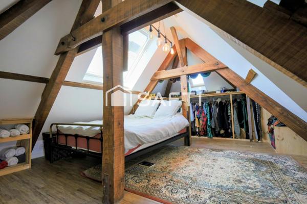 Maison de ville rénovée, 4 pièces, 2 chambres,