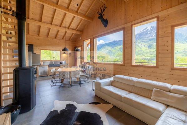 Magnifique Chalet sur la commune de Saint Jean St Nicolas