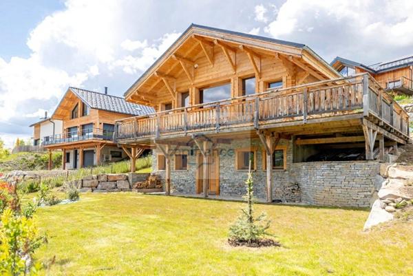 Magnifique Chalet sur la commune de Saint Jean St Nicolas