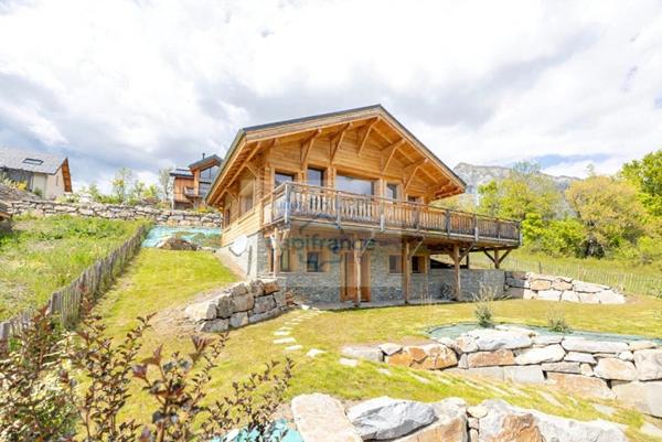 Magnifique Chalet sur la commune de Saint Jean St Nicolas