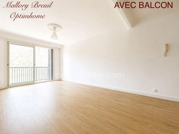 Appartement traversant rénové avec balcon et cave 4 pièces 74m2 à  SETE (34)