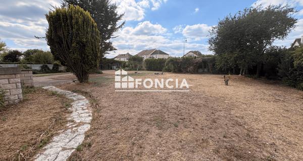 Location Local commercial 4 pièces 92 m² - Rubelles 77950