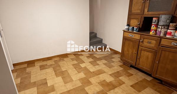 Location Local commercial 4 pièces 92 m² - Rubelles 77950