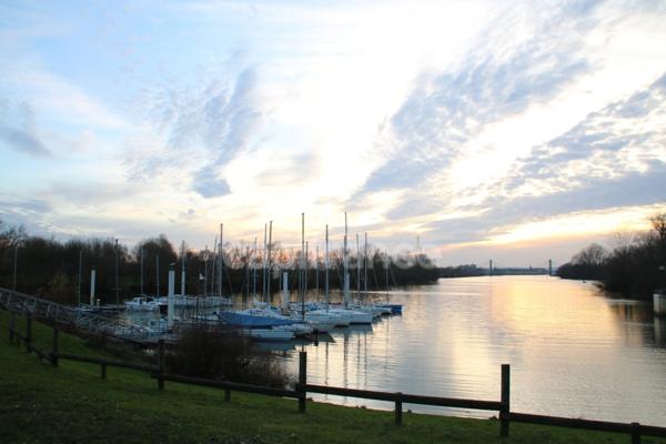 Dpt Saône et Loire (71), à vendre Proche de Chalon-Sur-Saône rare Terrain au bord de Saône de 11 252 m²