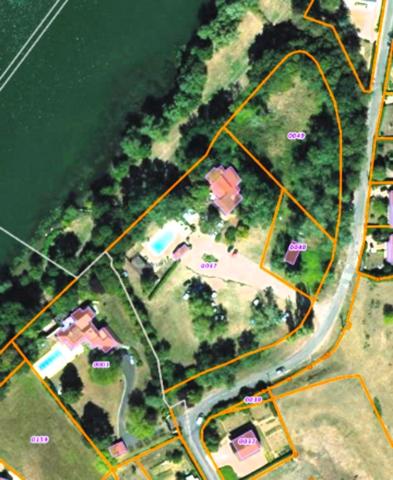 Dpt Saône et Loire (71), à vendre Proche de Chalon-Sur-Saône rare Terrain au bord de Saône de 11 252 m²