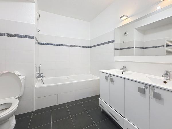 Appartement à vendre 3 pièces d'angle