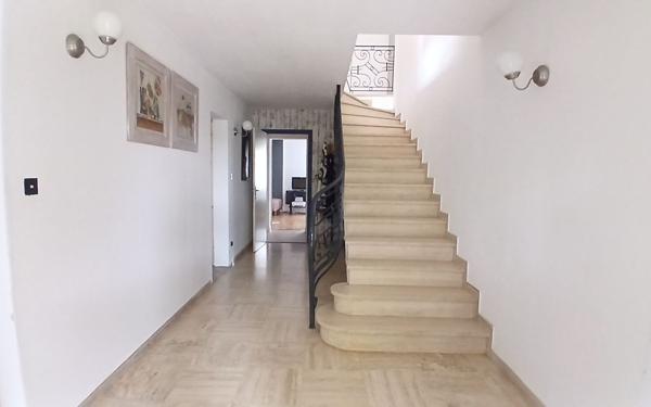 Maison à vendre    8 pièces • 247 m2 Saint-Alban