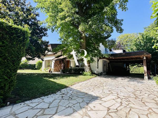 Maison de caractère avec jardin, piscine et vue Marne
