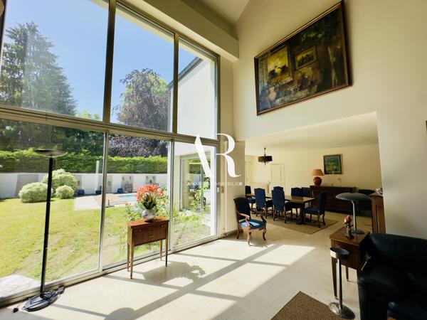 Maison de caractère avec jardin, piscine et vue Marne