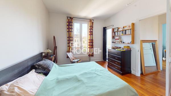 BELLE MEULIERE - 7 pièces, 160m2, avec patio et jardin - 8mn métro Mairie des Lilas - 500m de Paris