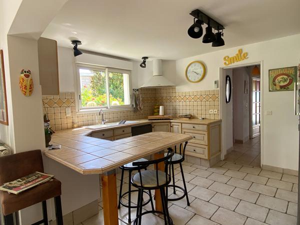 Vente
                Maison145 m² - 6 Pièces -
                    ROYAN (17200)