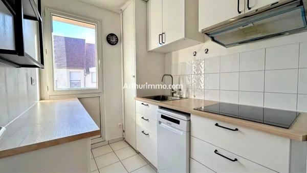 Location                                                      Appartement
                        
                     2 pièces                      51 m2                     à Sucy-en-Brie