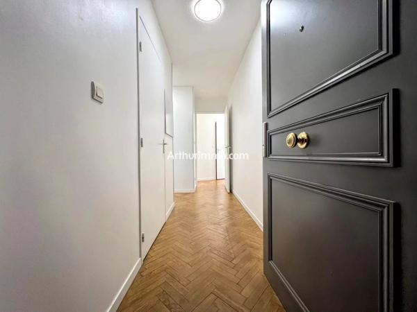 Location                                                      Appartement
                        
                     2 pièces                      51 m2                     à Sucy-en-Brie